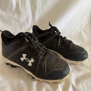 Under Armour Kids Black and White Sports Cleats